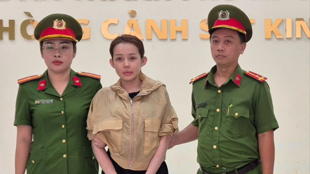 Chiêu giấu dòng tiền trăm tỷ của Ngân 98 trong vụ hàng giả bị công an lật tẩy