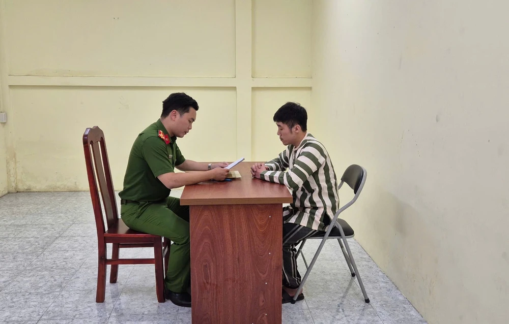 tiktoker-doan-quoc-viet-chu-trang-du-bau-troi-bi-cong-an-tp-hcm-bat (2).jpg