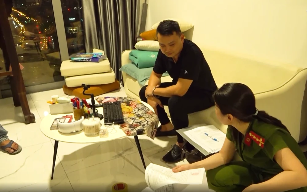 phong-canh-sat-kinh-te-dieu-tra-bo-sung-vu-lua-ban-can-ho-ecohome-binh-thanh-quan-3 (2).png