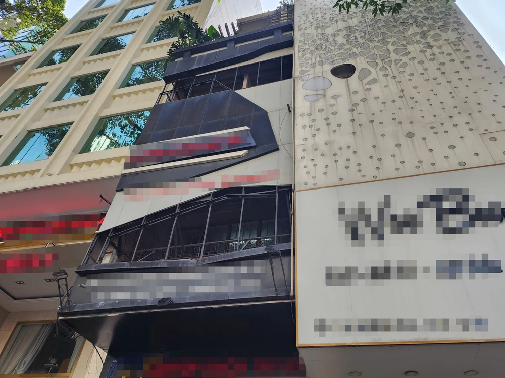 tp-hcm-bien-hieu-bit-kin-nha-ong-chan-duong-song-khi-hoa-hoan (2).jpg