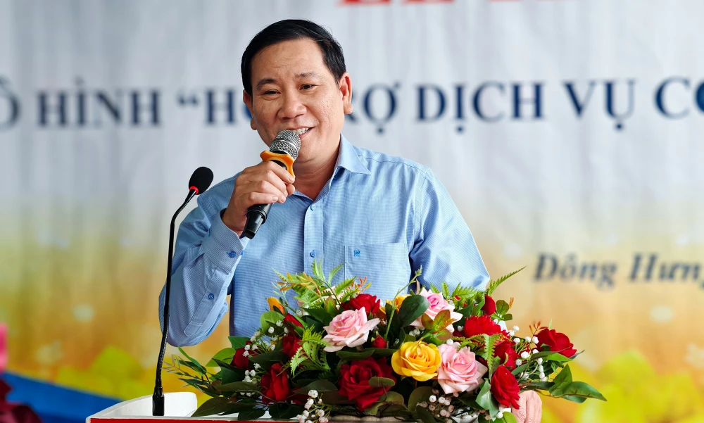 tp-hcm-dan-khong-can-len-phuong-can-bo-ve-tan-khu-pho-lam-thu-tuc-hanh-chinh-888.jpg