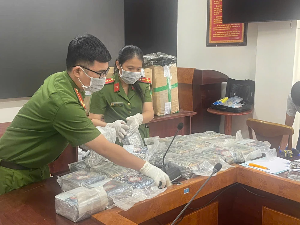 triet-pha-duong-day-ma-tuy-xuyen-quoc-gia-giao-dich-1-500-ti-dong (12).jpg