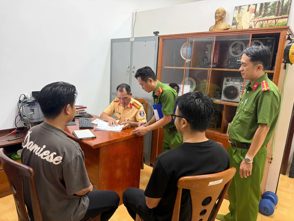 xu-phat-tich-thu-xe-cua-nam-thanh-nien-boc-dau-quay-clip-dang-tiktok (2).jpg