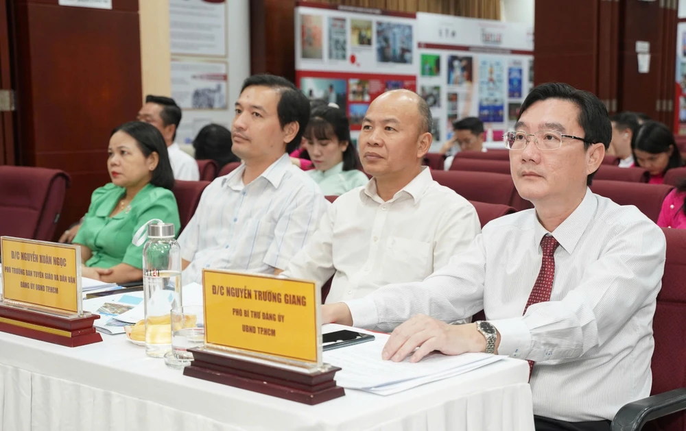 tong-bien-tap-bao-phap-luat-tp-hcm-bao-tiep-tuc-la-tro-thu-phap-ly-dac-luc (1).jpg