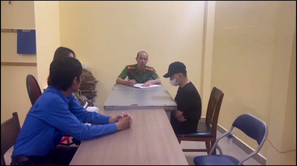 Sequence 01.00_00_30_00.Still003.jpg