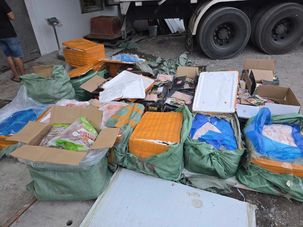 4. các sản phẩm ko rõ nguồn gốc.jpg