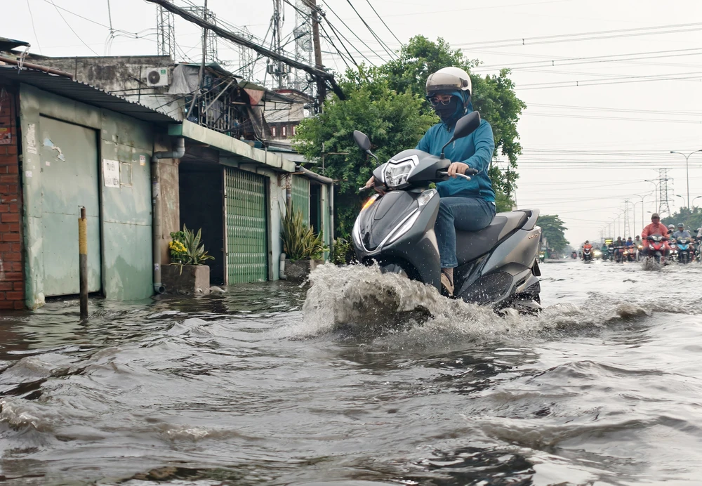 mua-thang-gieng-da-ngap-duong (14).jpg