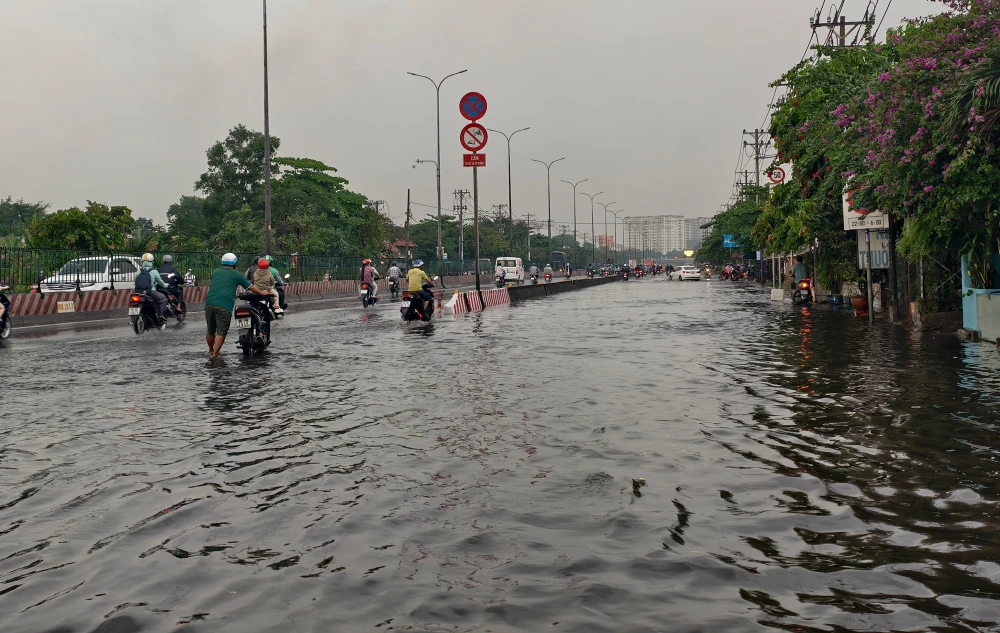 mua-thang-gieng-da-ngap-duong (19).jpg