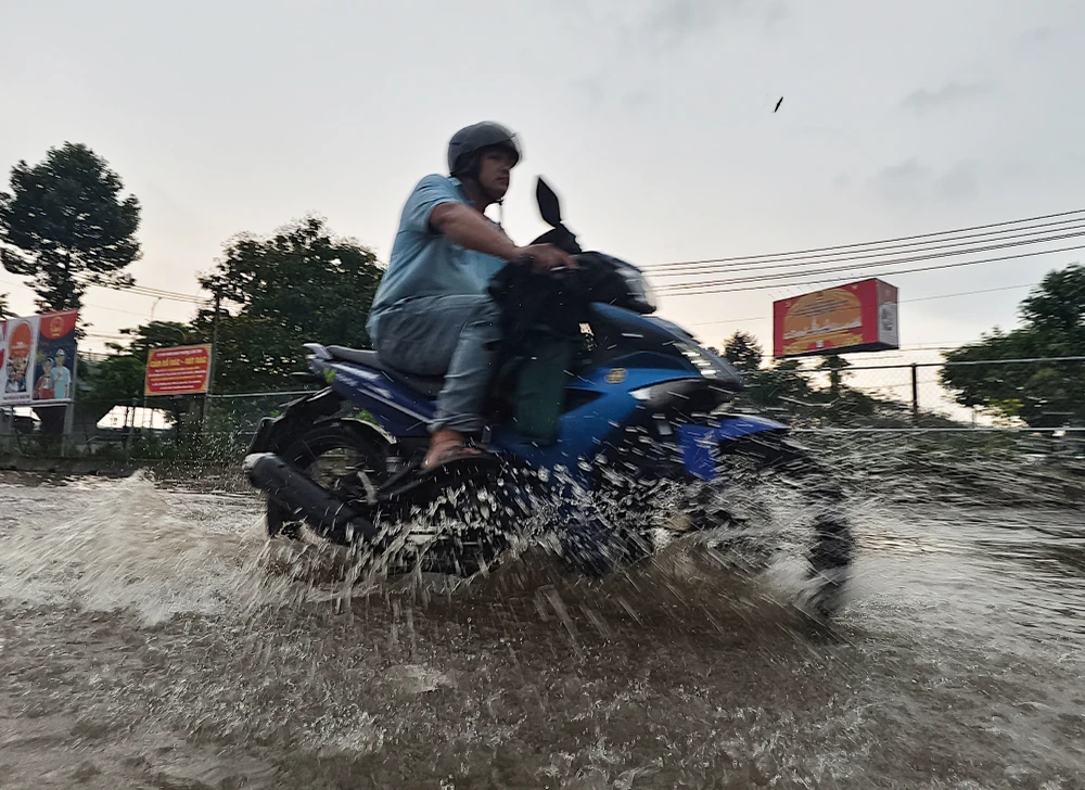 mua-thang-gieng-da-ngap-duong (4).jpg