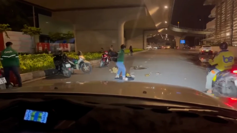 Sequence 02.00_00_37_08.Still006.jpg