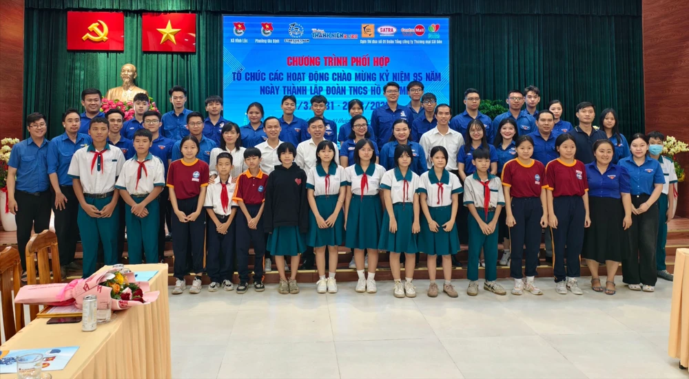 doan xa vinh loc (3).jpg