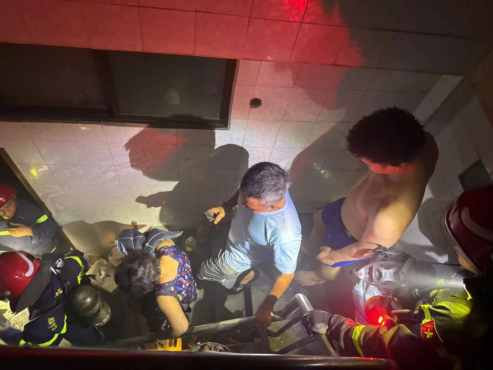 chay-nha-phuong-cho-quan (3).jpg