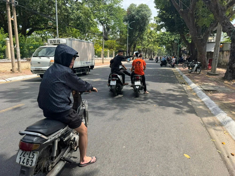 Thực nghiệm hiện trường 2 .jpg