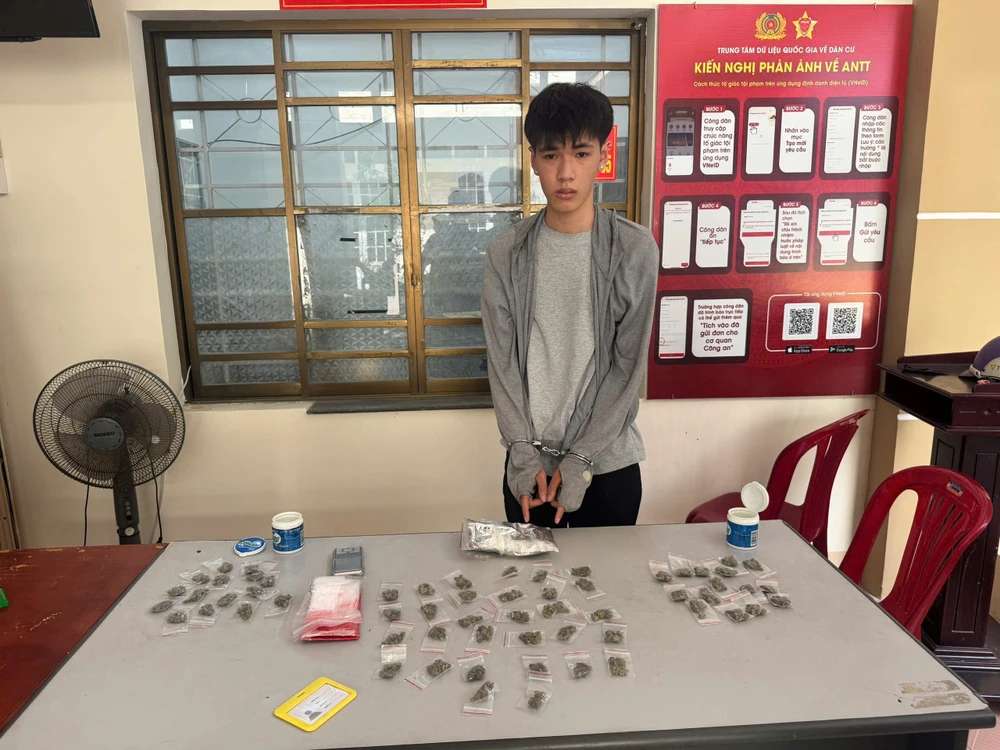 TRƯƠNG TIẾN PHƯƠNG HUY.jpg