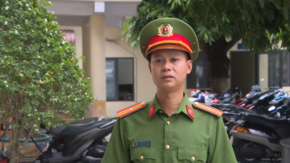 thiếu tá TẠ TRUNG HIẾU - Điều ra viên đội Trọng án, phòng cshs .mp4_snapshot_00.06.443.jpg