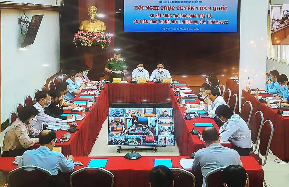 Quang cảnh hội nghị trực tuyến. Ảnh: NGUYỄN YÊN