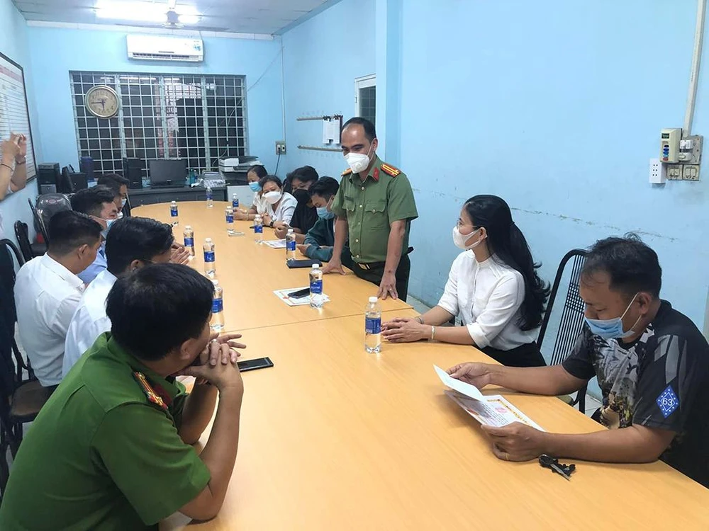 Trung tá Lê Hoàng Việt Lâm phát biểu tại buổi lễ.