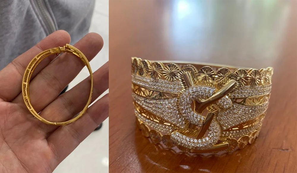 Hai vòng tay Cường cướp được. Ảnh: ĐC