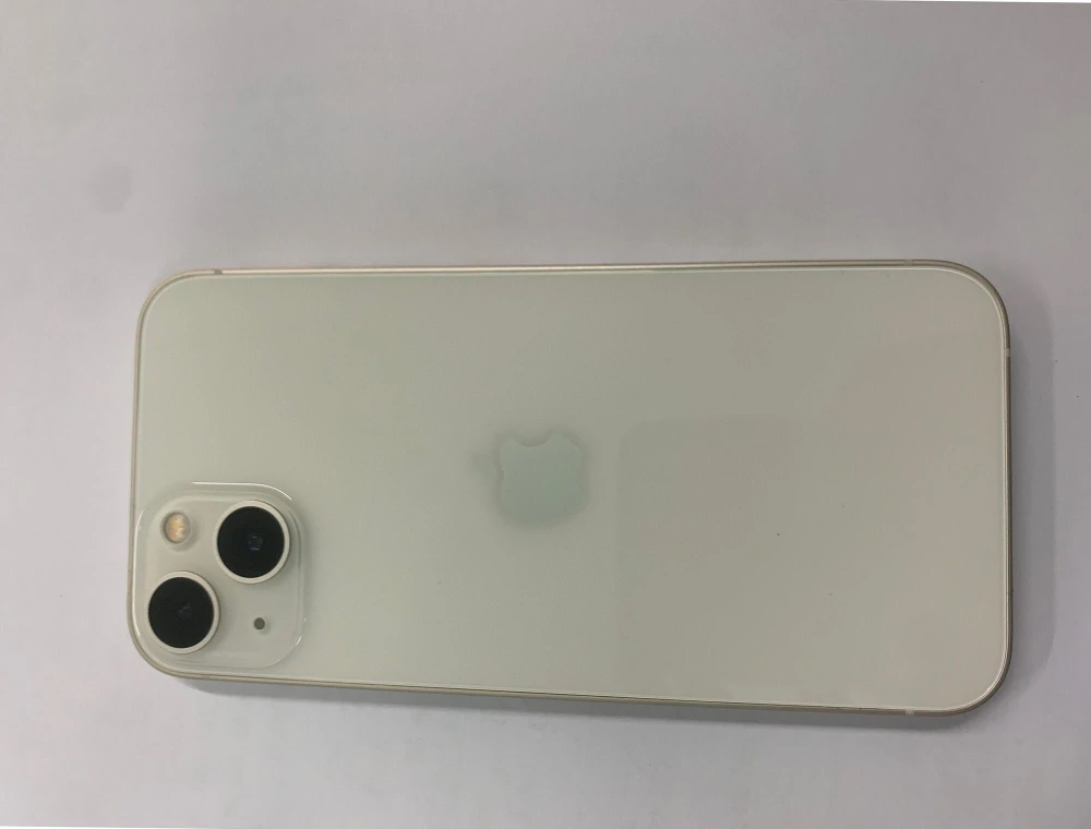 Một chiếc điện thoại tang vật của vụ án. Ảnh: CA