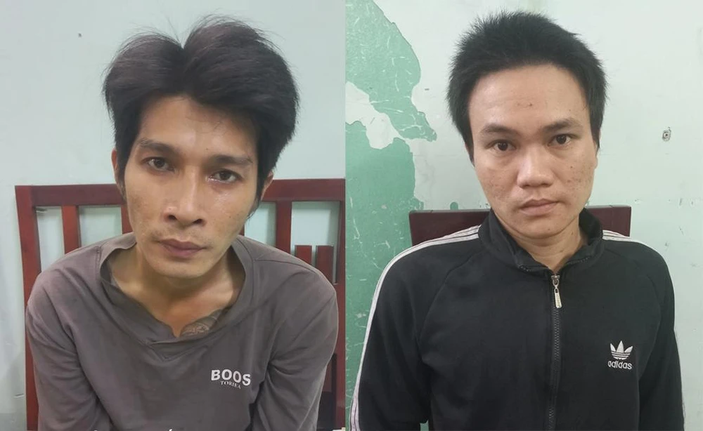 Bảo và Hiếu tại cơ quan công an. Ảnh: ĐC