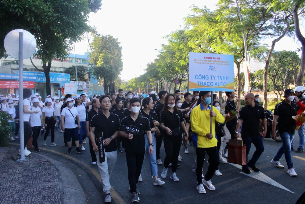 Cuộc đi bộ thu hút 2.389 người tham gia. Ảnh: NGUYỄN YÊN