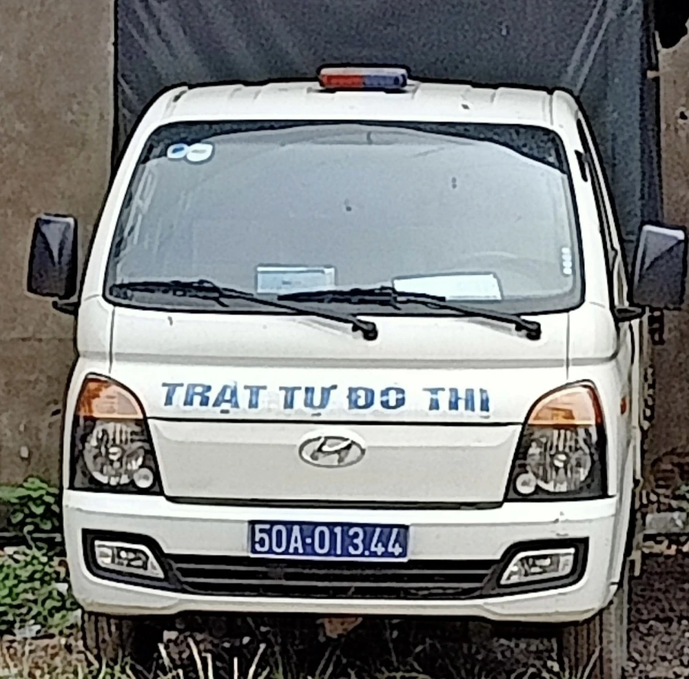 Phương tiện đưa về bãi chờ trong khi chưa được đăng kiểm.