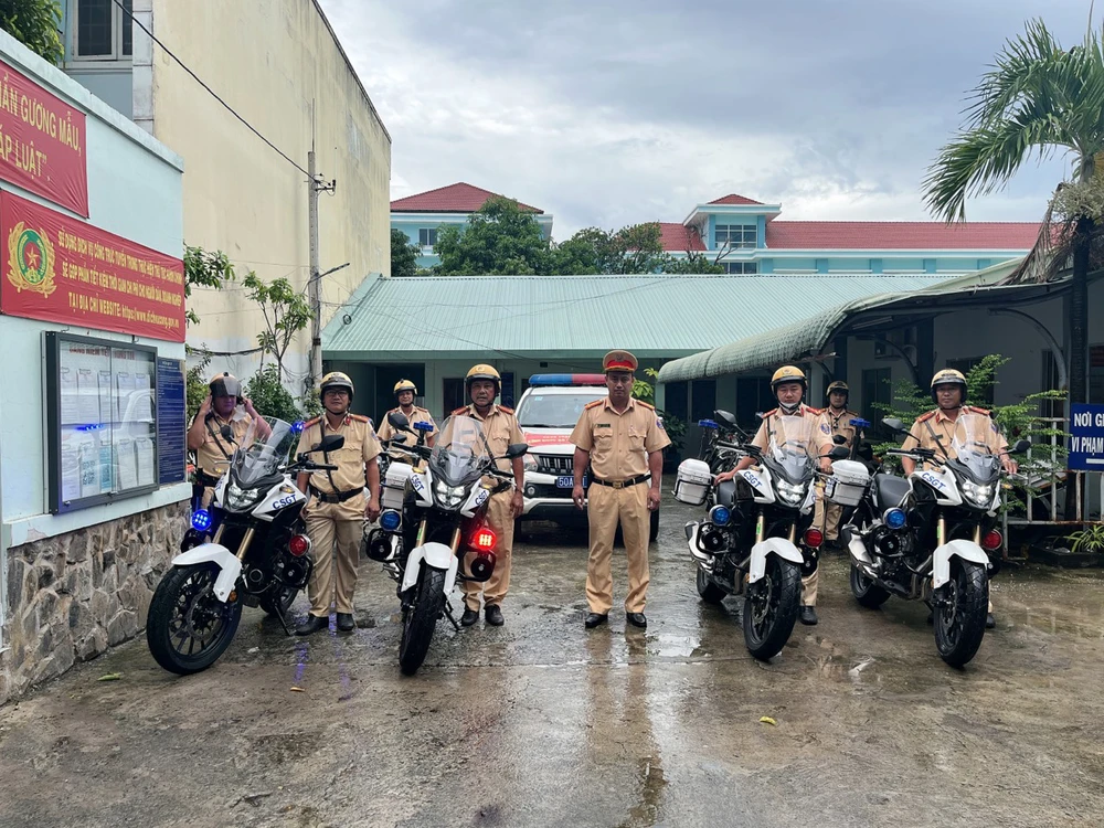 Trạm CSGT Đa Phước ra quân đảm bảo an toàn giao thông dịp lễ 2/9.