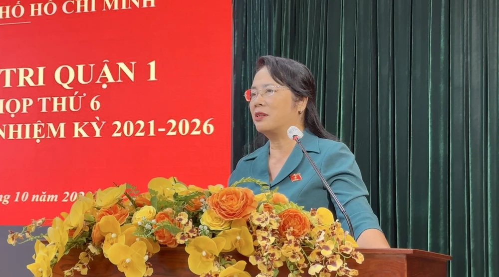 tiep-xuc-cu-tri-quan-1 (1).jpg