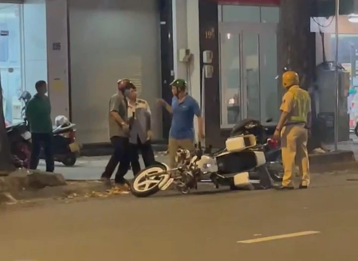 Khởi tố người say xỉn không chấp hành kiểm tra nồng độ cồn còn đánh CSGT-2.jpg