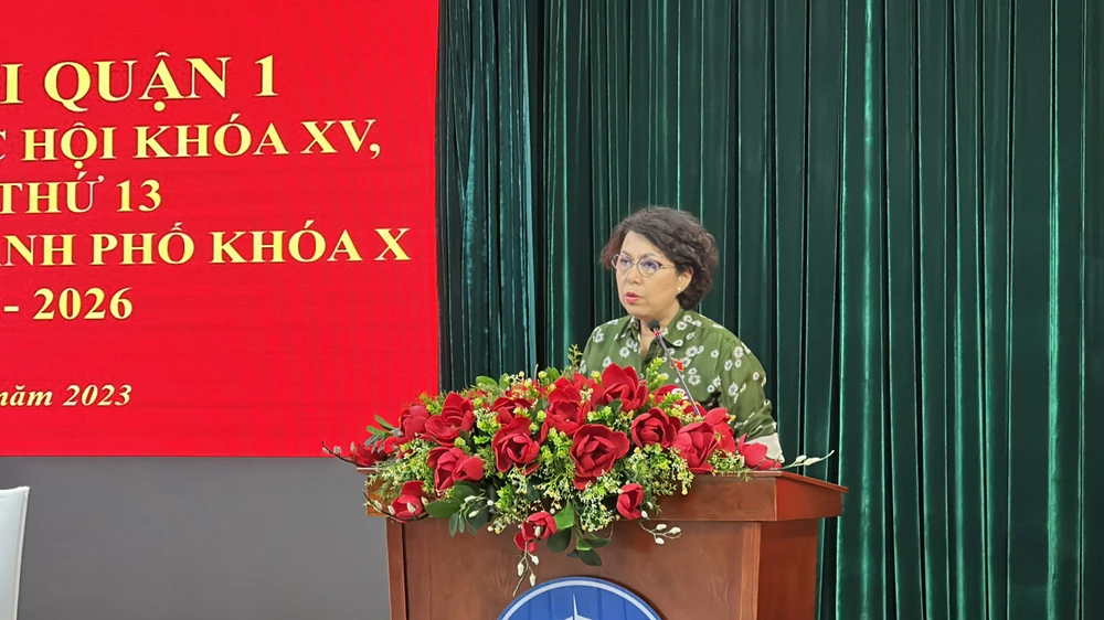 cu-tri-tp-hcm-can-ban-hanh-thong-nhat-mot-bo-sach-giao-khoa-chung (1).jpg