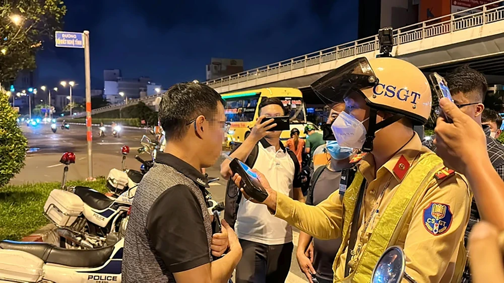 tp-hcm-mot-so-ca-vi-pham-nong-do-con-kho-do (4).jpg