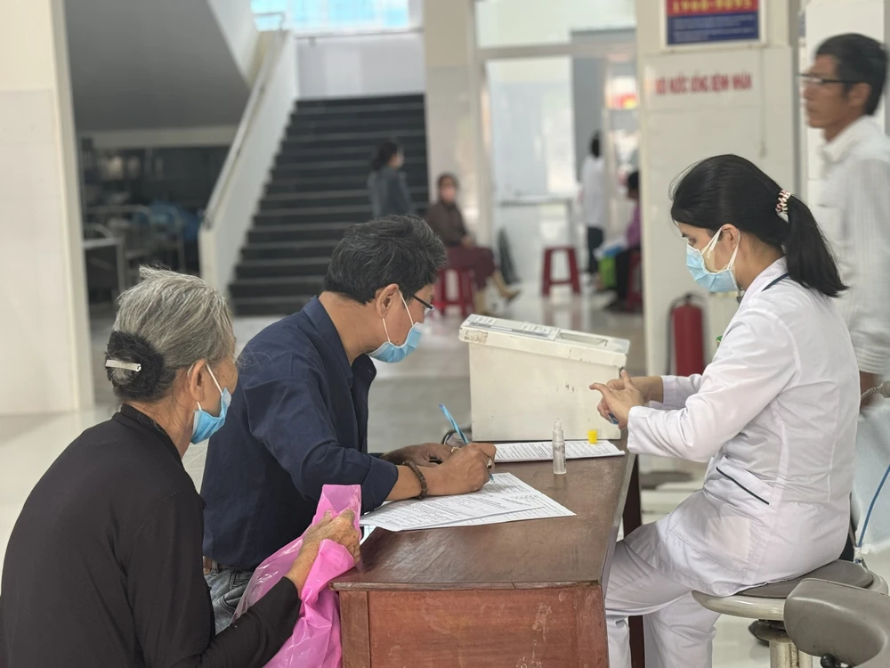 Dịch cúm A/H1pdm lây lan nhanh ở Bình Định, Quảng Ngãi tăng cường phòng dịch