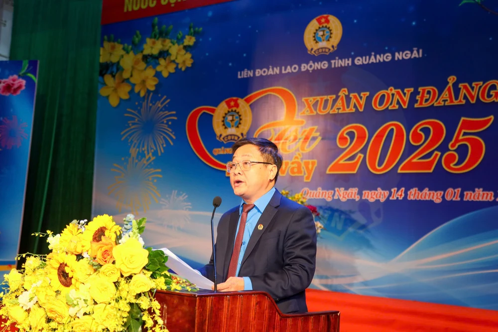 pho-thu-tuong-thuong-truc-nguyen-hoa-binh-du-tet-sum-vay-xuan-on-dang-nam-2025-tai-quang-ngai-3.jpg