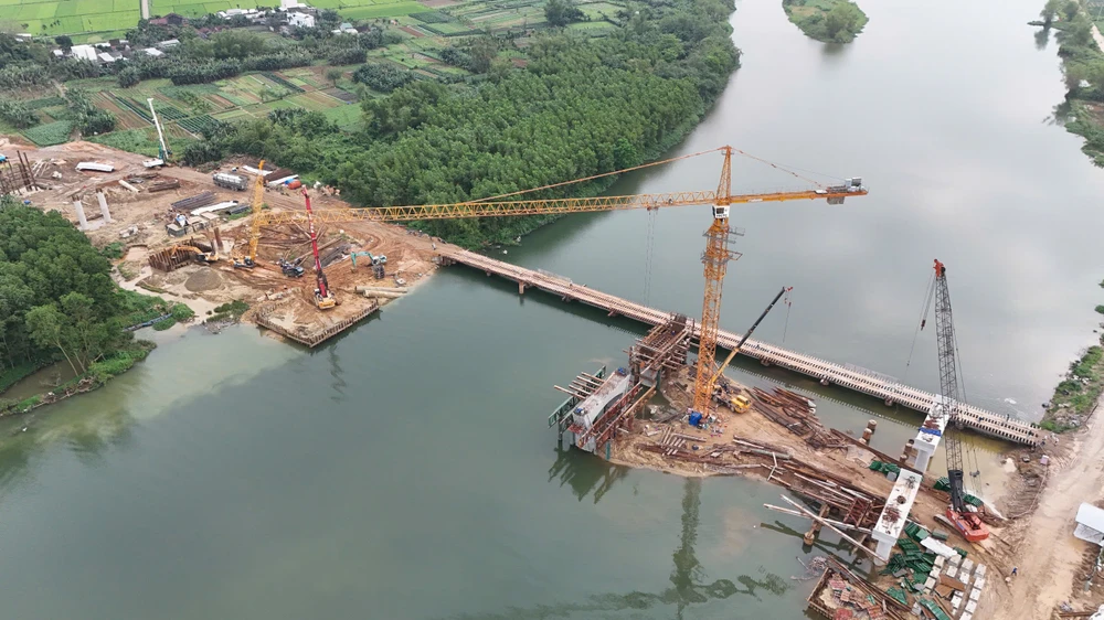 Quảng Ngãi: Hai dự án giao thông 4.400 tỷ chậm tiến độ