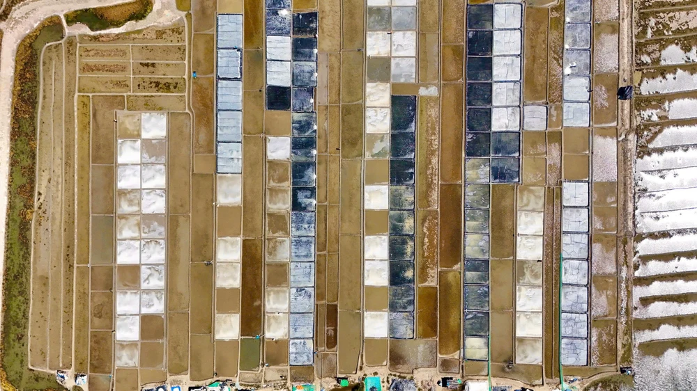 200-nam-nghe-lam-muoi-sa-huynh-o-quang-ngai- (25).jpg