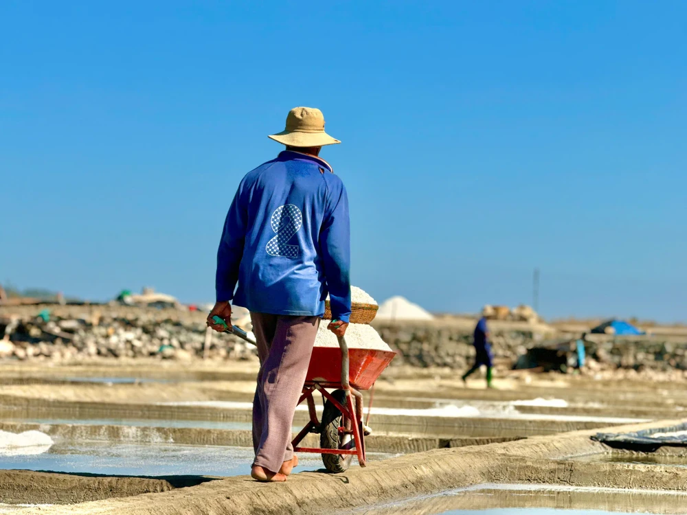 200-nam-nghe-lam-muoi-sa-huynh-o-quang-ngai- (7).jpg