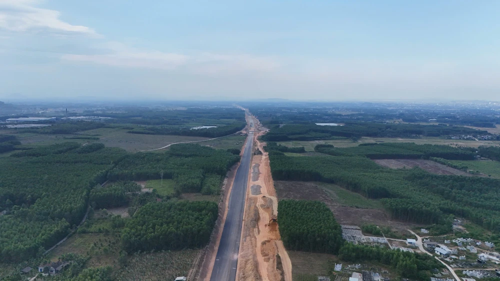 Đề xuất đầu tư 44.000 tỉ đồng làm cao tốc Quảng Ngãi – Kon Tum