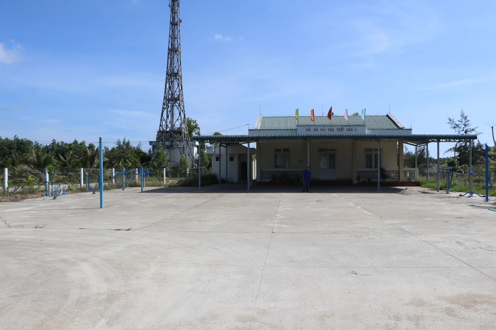 Hai lần hiến đất làm đường, nhà văn hóa trong khu kinh tế Dung Quất