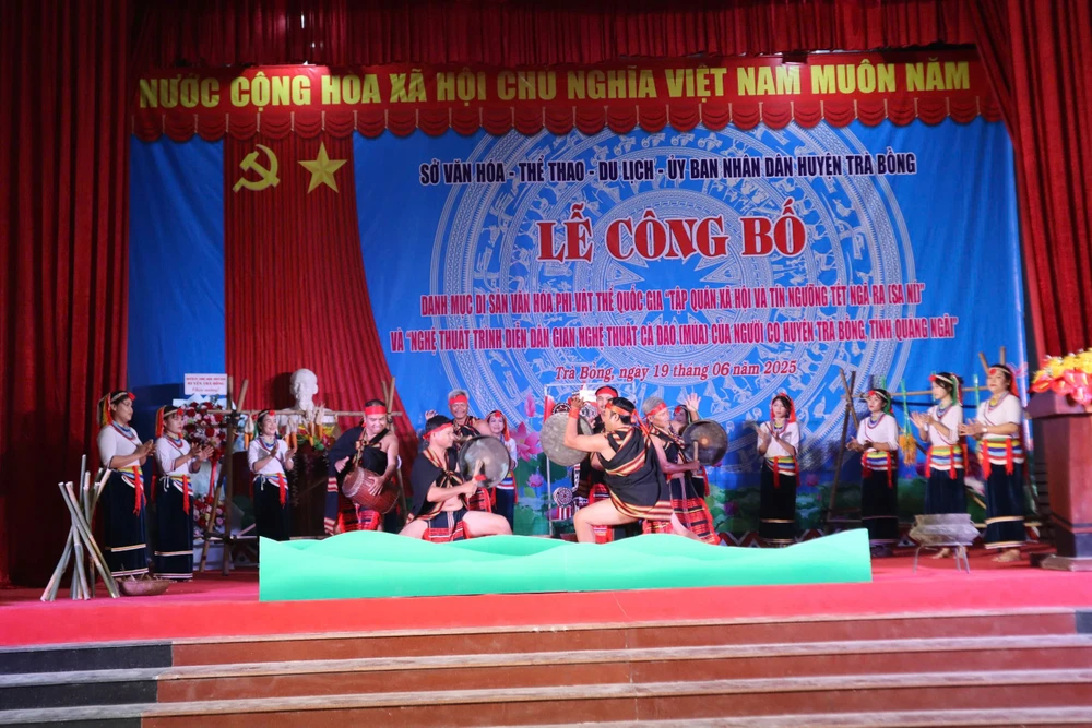 hai-di-san-van-hoa-cua-nguoi-cor-o-quang-ngai-duoc-cong-nhan-di-san-van-hoa-phi-vat-the-quoc-gia-2.jpg