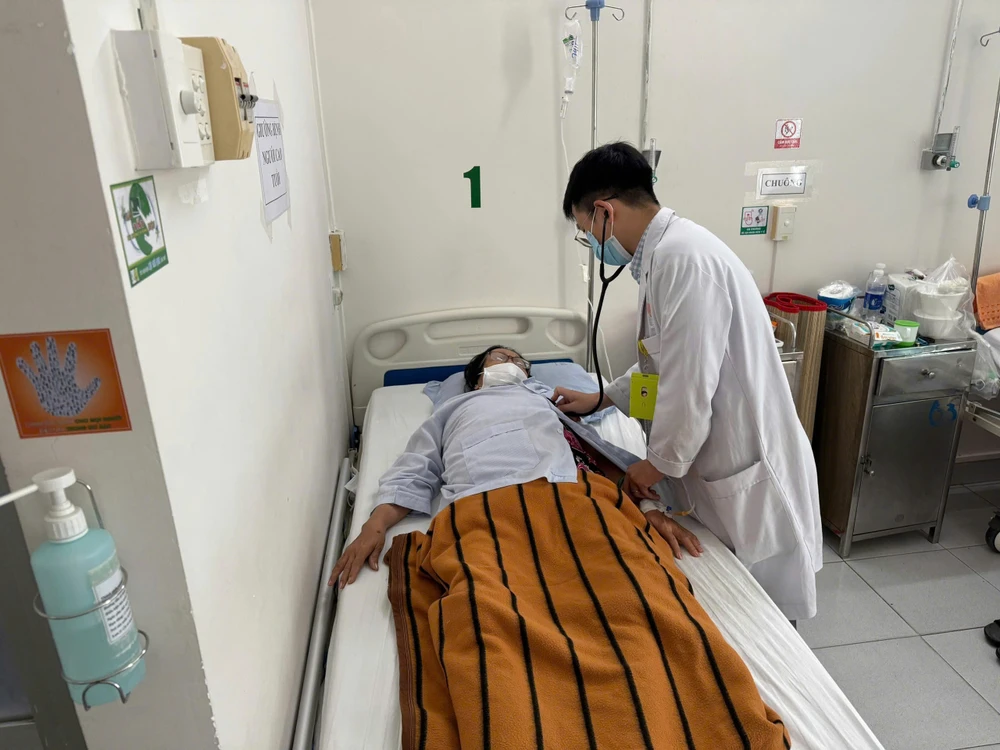 Lần đầu phát hiện giun lươn trong mô dạ dày tá tràng tại TP.HCM