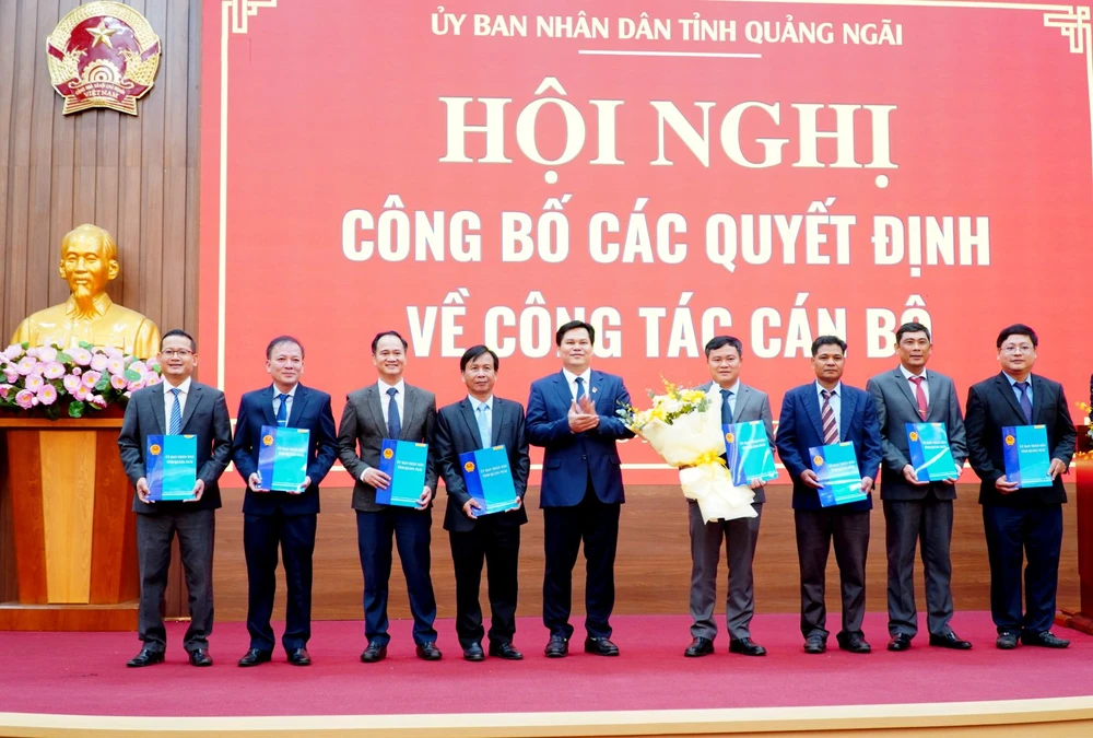 quang-ngai-cong-bo-nhan-su-giu-chuc-giam-doc-so-nganh-nhiem-ky-2025-2030-3.jpeg