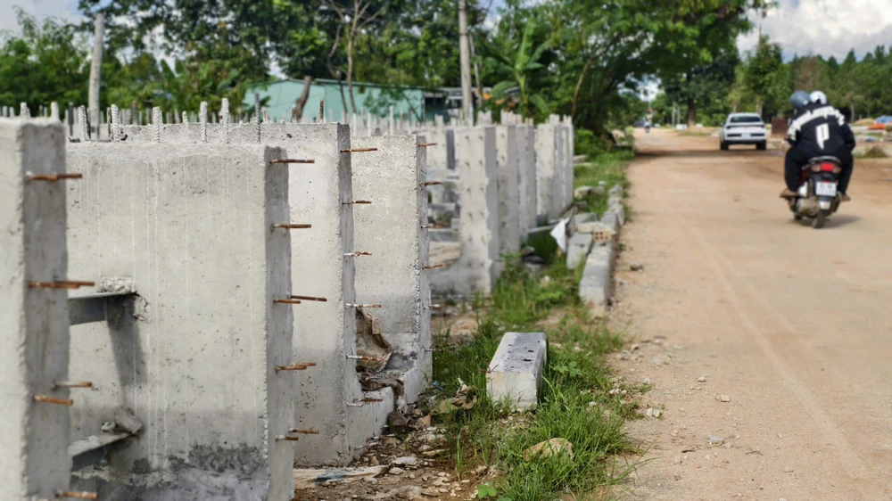 du-an-ha-tang-nguc-kon-tum-du-an-tram-ti-thanh-bai-vat-lieu-hoang-phe (6).jpg