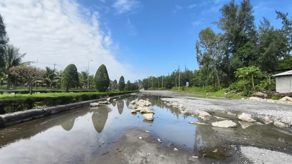 duong-huyet-mach-trong-khu-kinh-te-dung-quat-nat-bet-o-ga-hon-loan-nhu-me-tran- (10).jpg