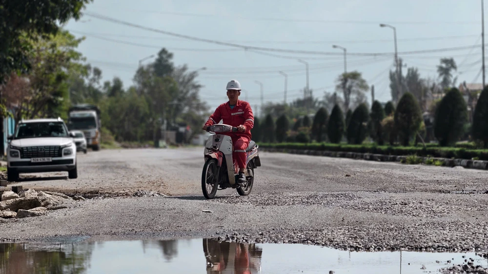 duong-huyet-mach-trong-khu-kinh-te-dung-quat-nat-bet-o-ga-hon-loan-nhu-me-tran- (23).jpg