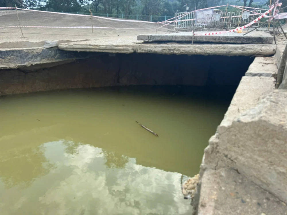 cau-tran-thach-nham-bi-lu-danh-sap-nguoi-dan-vat-va-di-vong-hang-chuc-cay-so (1).jpg