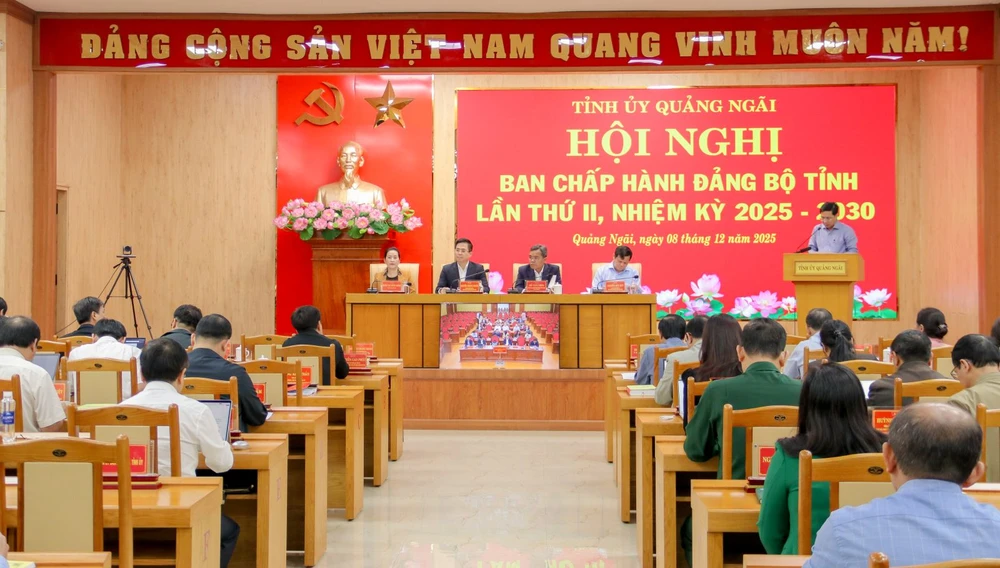 grdp-binh-quan-dau-nguoi-quang-ngai-dat-4-042-usd-nguoi (2).jpg