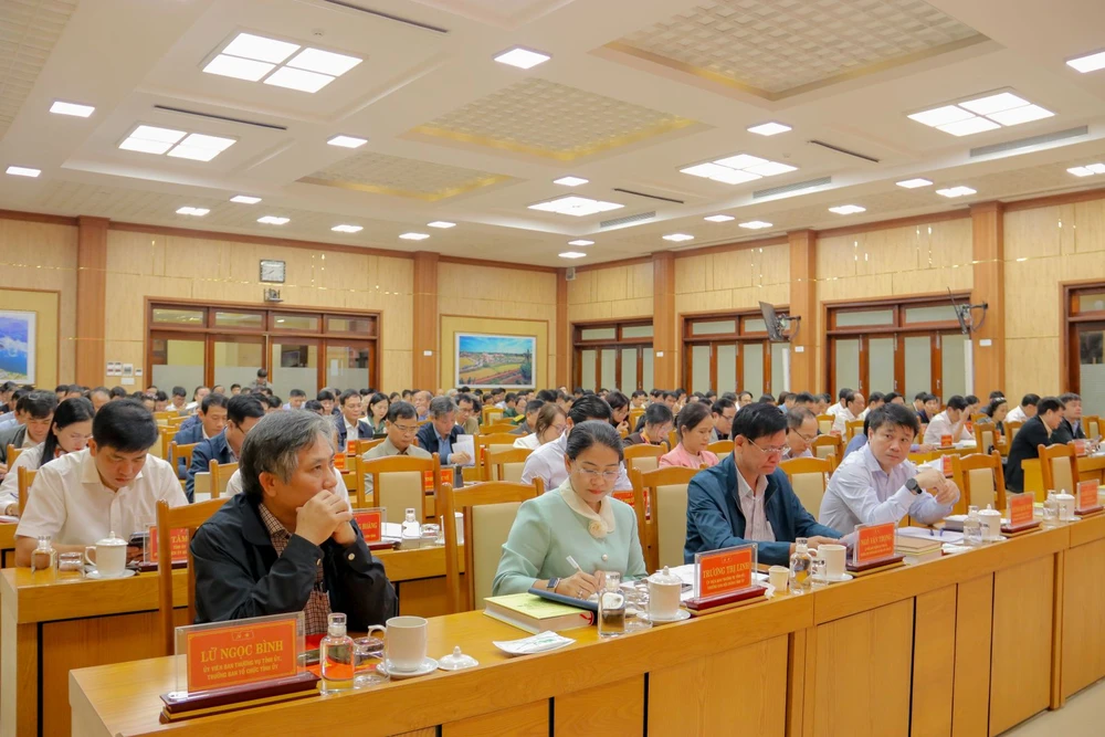 grdp-binh-quan-dau-nguoi-quang-ngai-dat-4-042-usd-nguoi (3).jpg