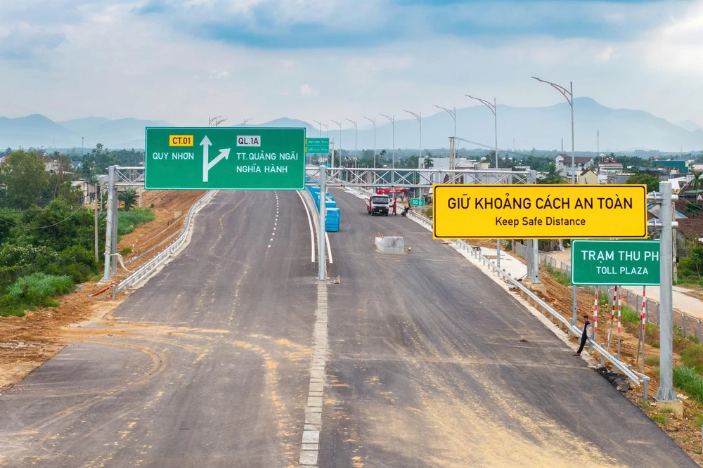 can-canh-cao-toc-quang-ngai-hoai-nhon-truoc-ngay-thong-xe- (15).jpg