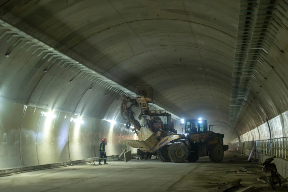 can-canh-cao-toc-quang-ngai-hoai-nhon-truoc-ngay-thong-xe- (20).jpg