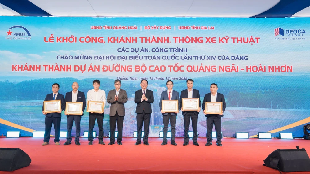khoi-cong-nha-may-san-xuat-ray-thep-dac-biet-phuc-vu-duong-sat-toc-do-cao1.jpg